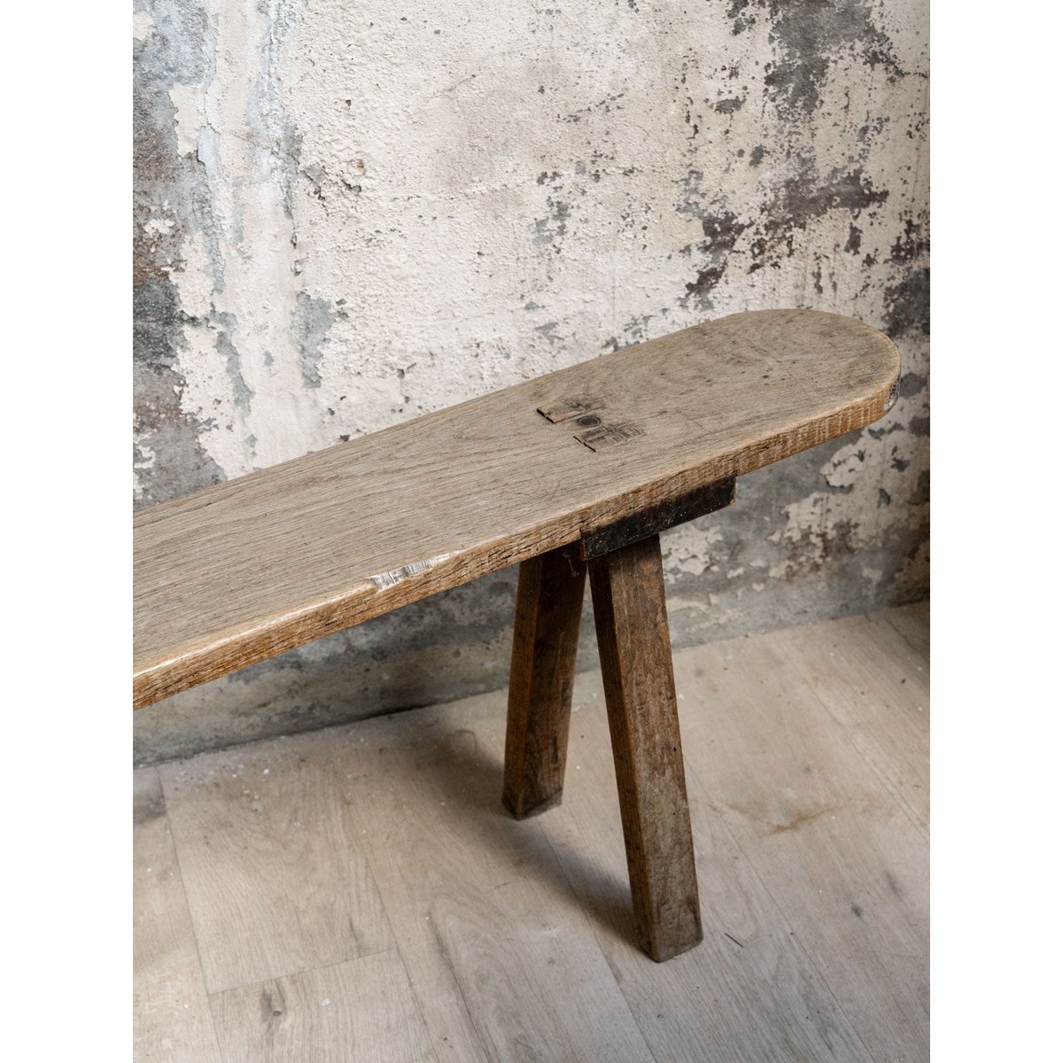Long banc en bois Antoine N°541 - Bon état gris, DEBONGOUT