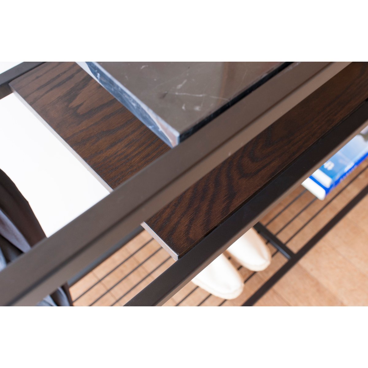 Console en marbre NOORA noir, PRODUIT INTERIEUR BRUT