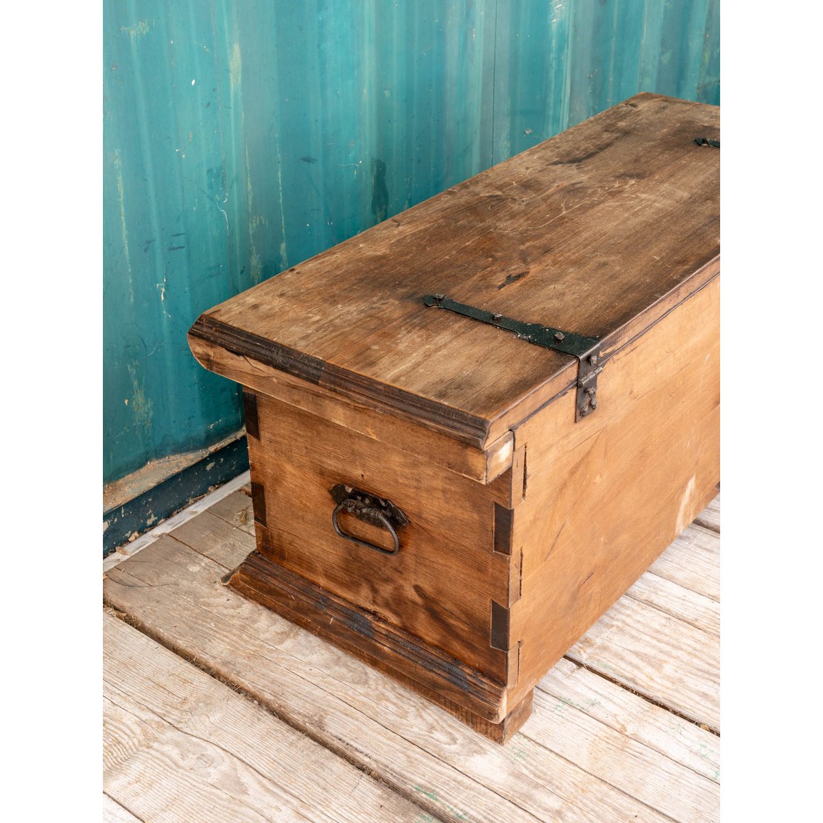 Coffre en bois Lucien N°156 - Bon état bois foncé, DEBONGOUT
