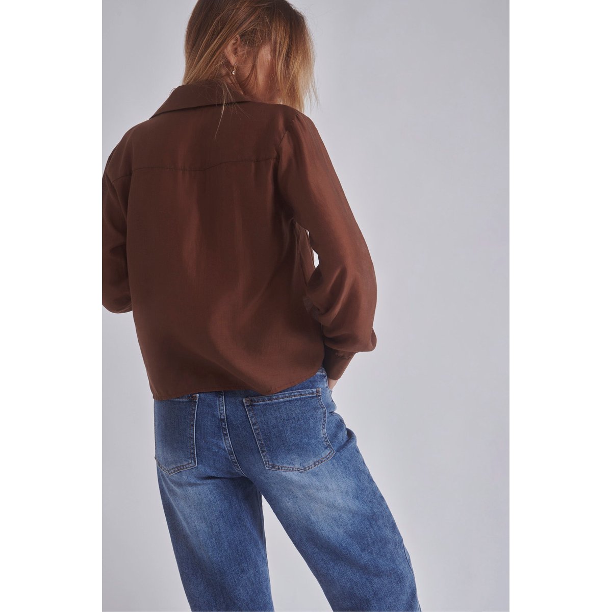 Blouse en voile satiné INARA marron, BENOA