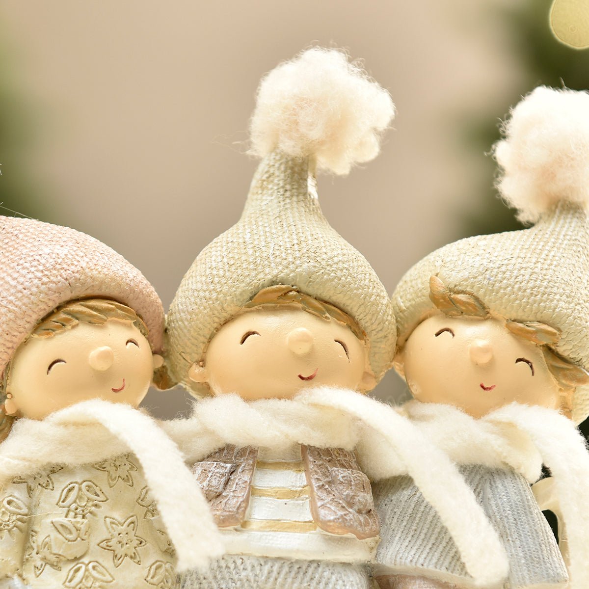 Figurine de noël avec enfants sur renne en résine H17 NOËL gris, SIA DECO