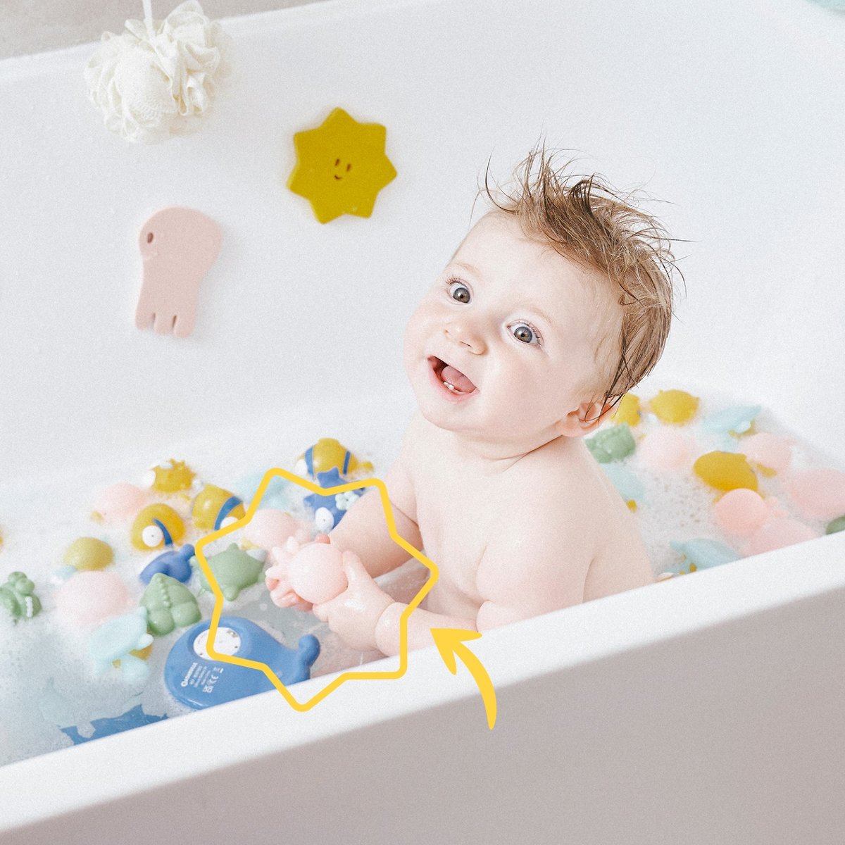 Jouets rigolos aspergeurs pour le bain multicolore, BADABULLE