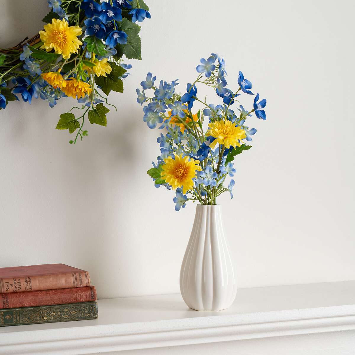 40cm Blue & Yellow Floral Arrangement yellow, SO'HOME