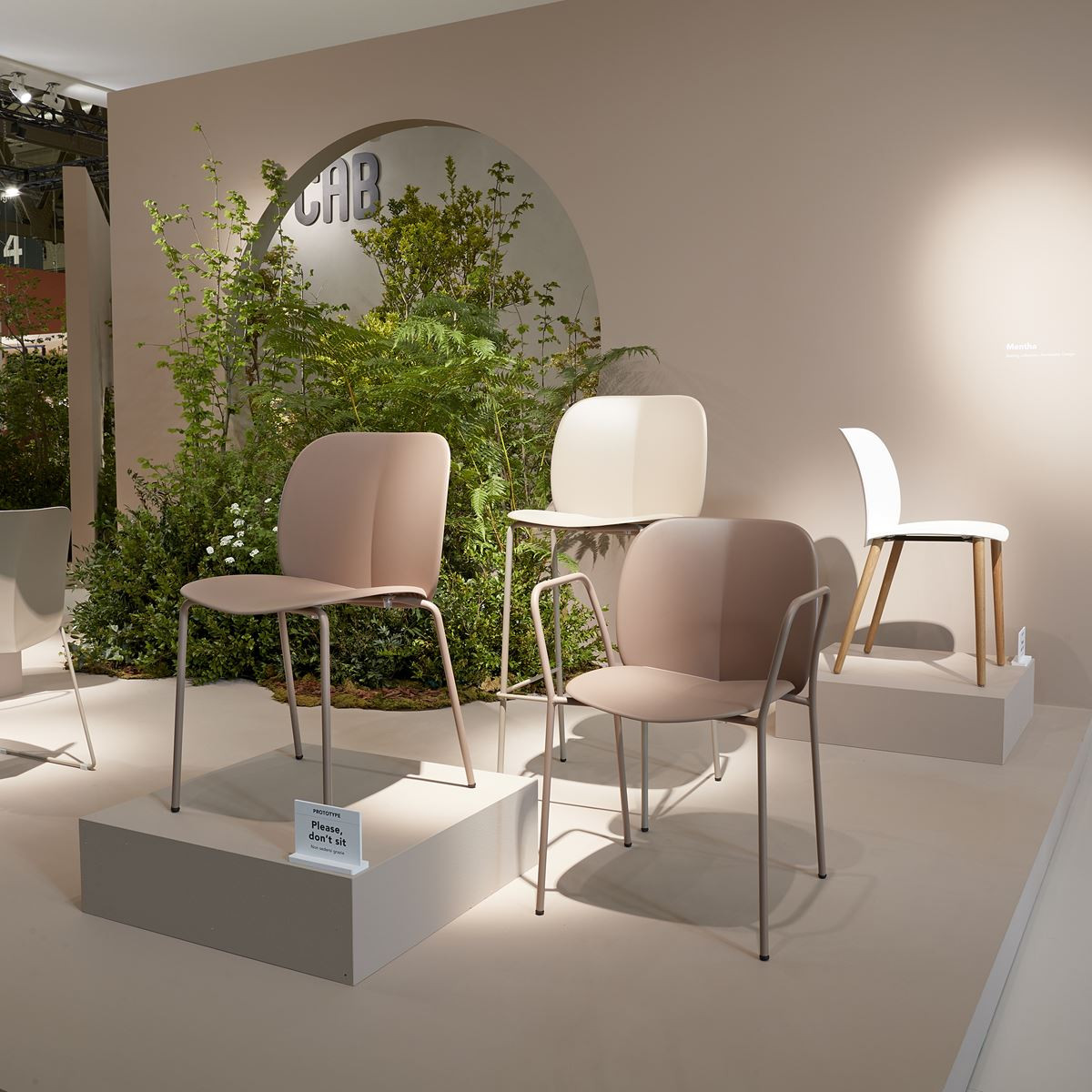 Chaise design empilable, MENTHA blanc, SCAB DESIGN