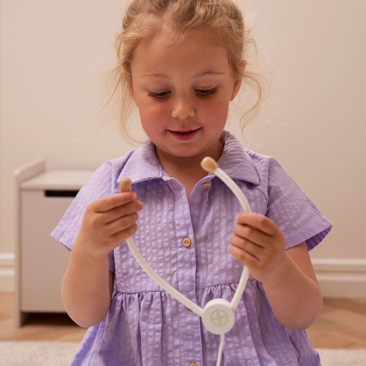 Mallette docteur bois avec accessoires blanc, marron, vert mint, KID'S CONCEPT