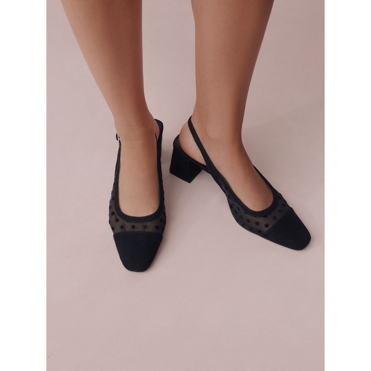 Chaussures à bride arrière et bout carré polkadot noir, NEXT