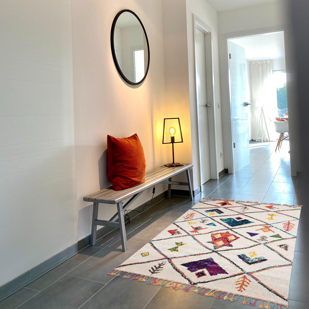 Tapis carré motif berbère LYN5 OURIKA C blanc, UN AMOUR DE TAPIS