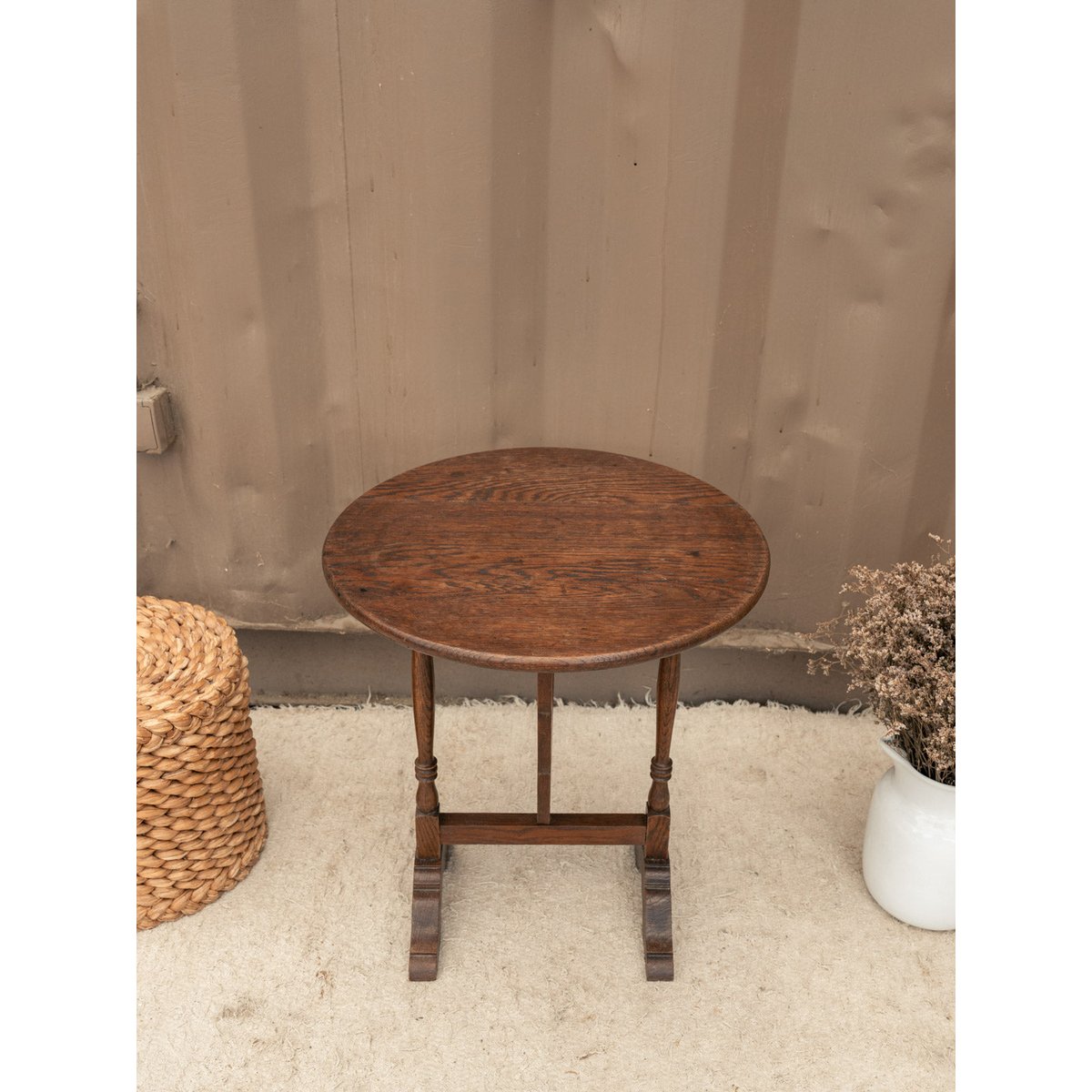 Table d'appoint en bois Francine N°1617 - Bon état bois foncé, DEBONGOUT