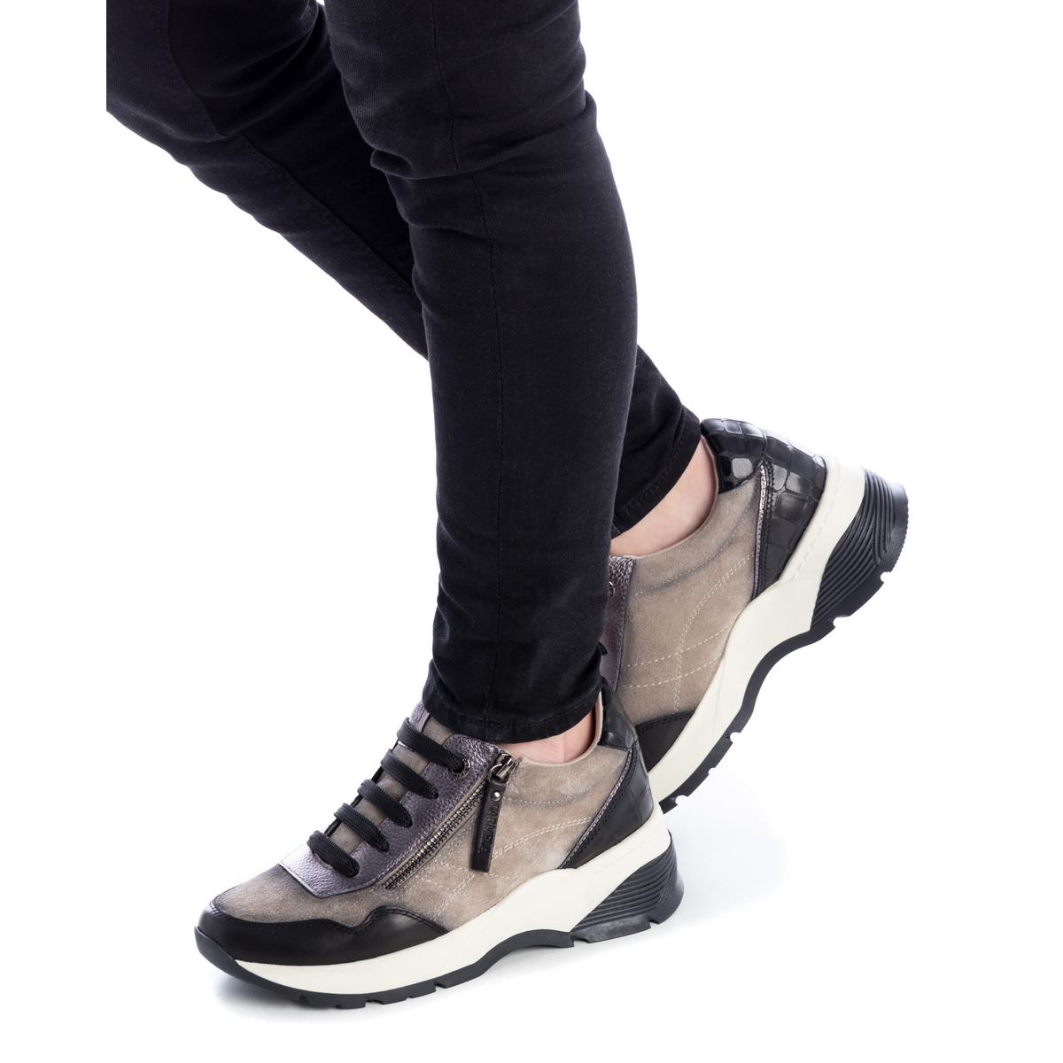 Chaussures plates avec fermeture à glissière blanc bleuté, CARMELA
