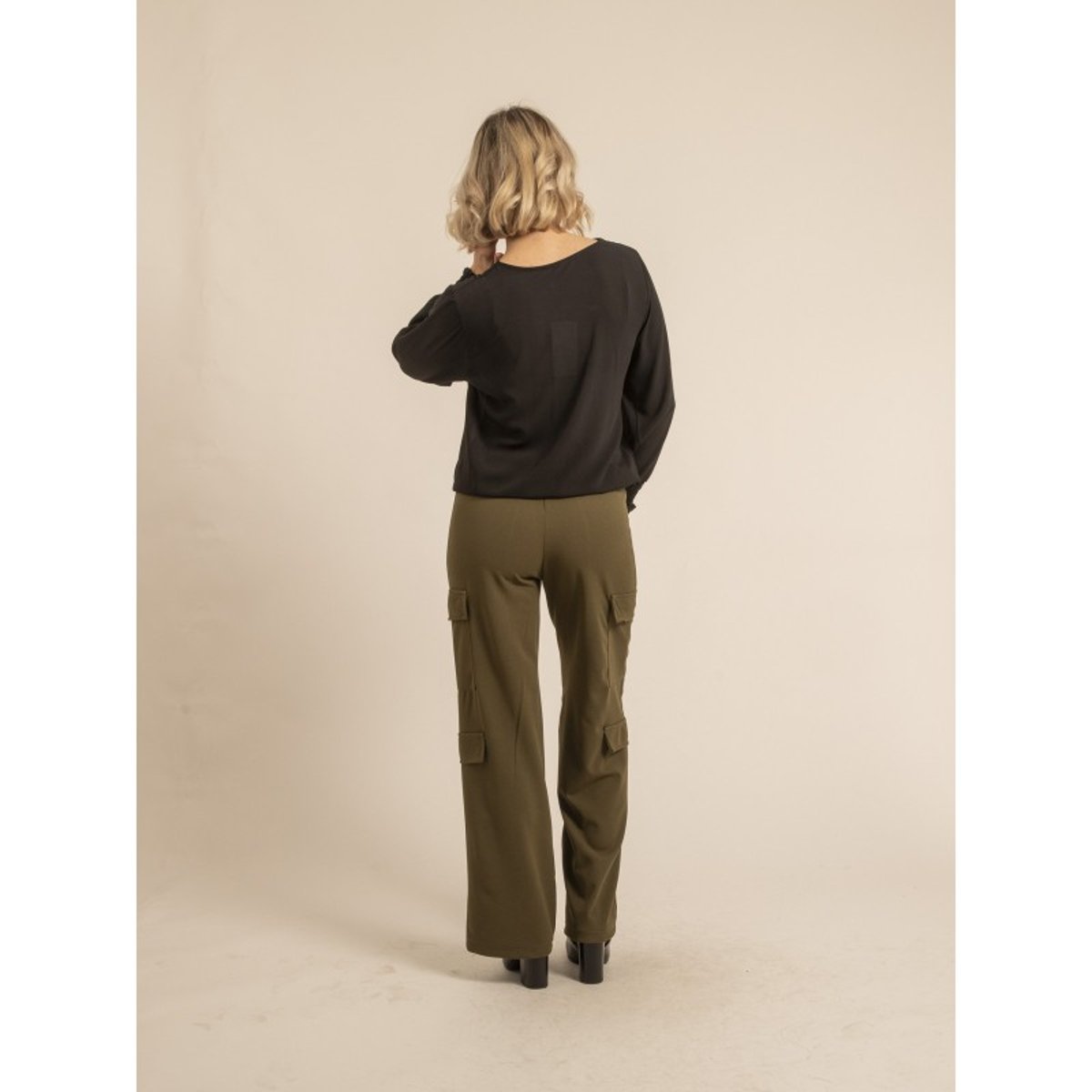 Blouse Col V Orestia noir, DONA LISA