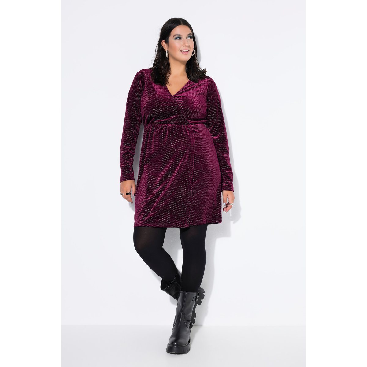 Robe en velours aspect scintillant rouge cerise foncé, STUDIO UNTOLD