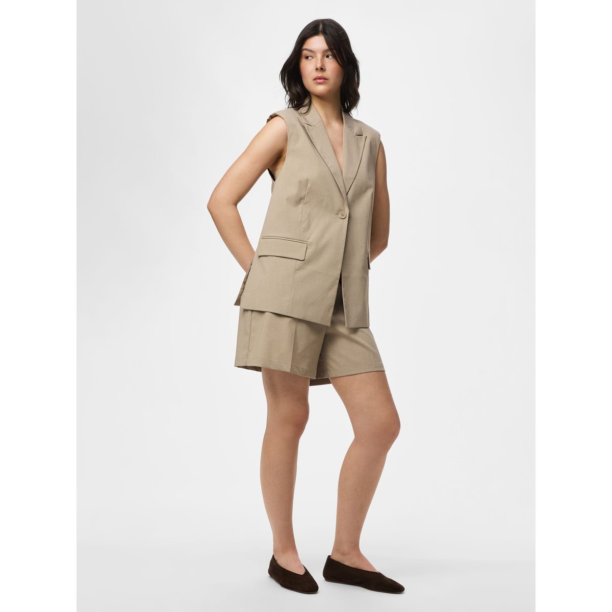 Short greige, PIECES