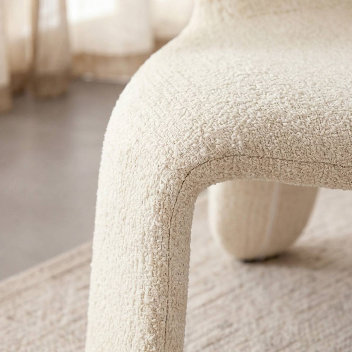 Fauteuil en tissu RÉMY blanc, MADE IN MEUBLES 