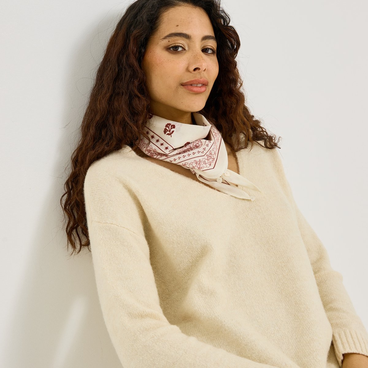 Foulard imprimé fleuri blanc cassé ecru, GRAIN DE MALICE