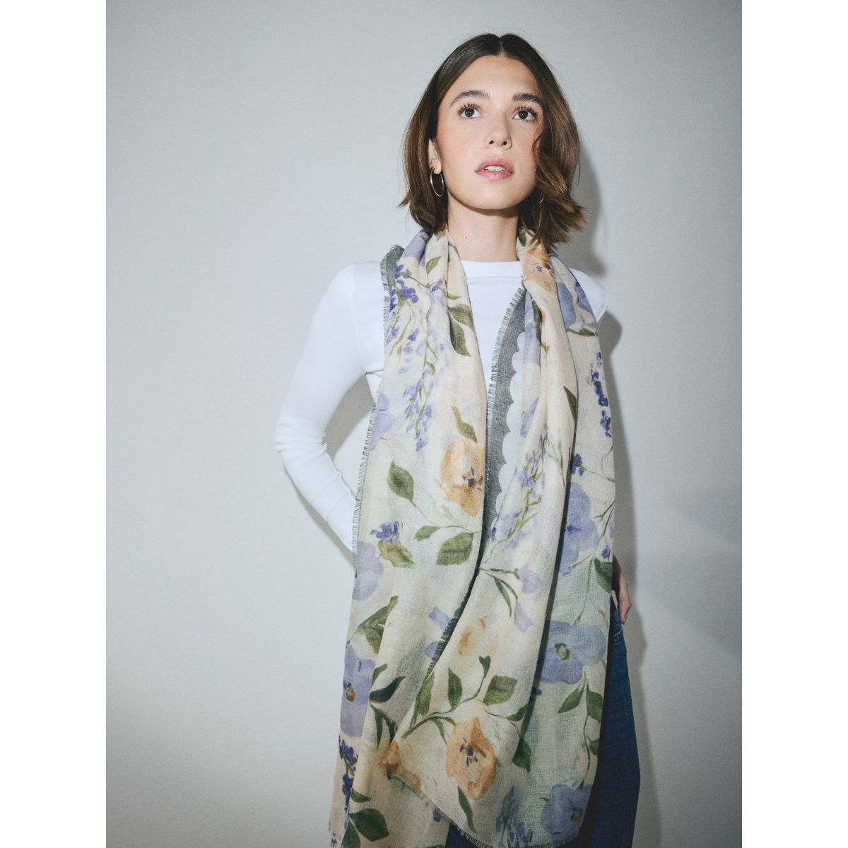 Écharpe légère laine à motifs floraux verts/violets, NEXT