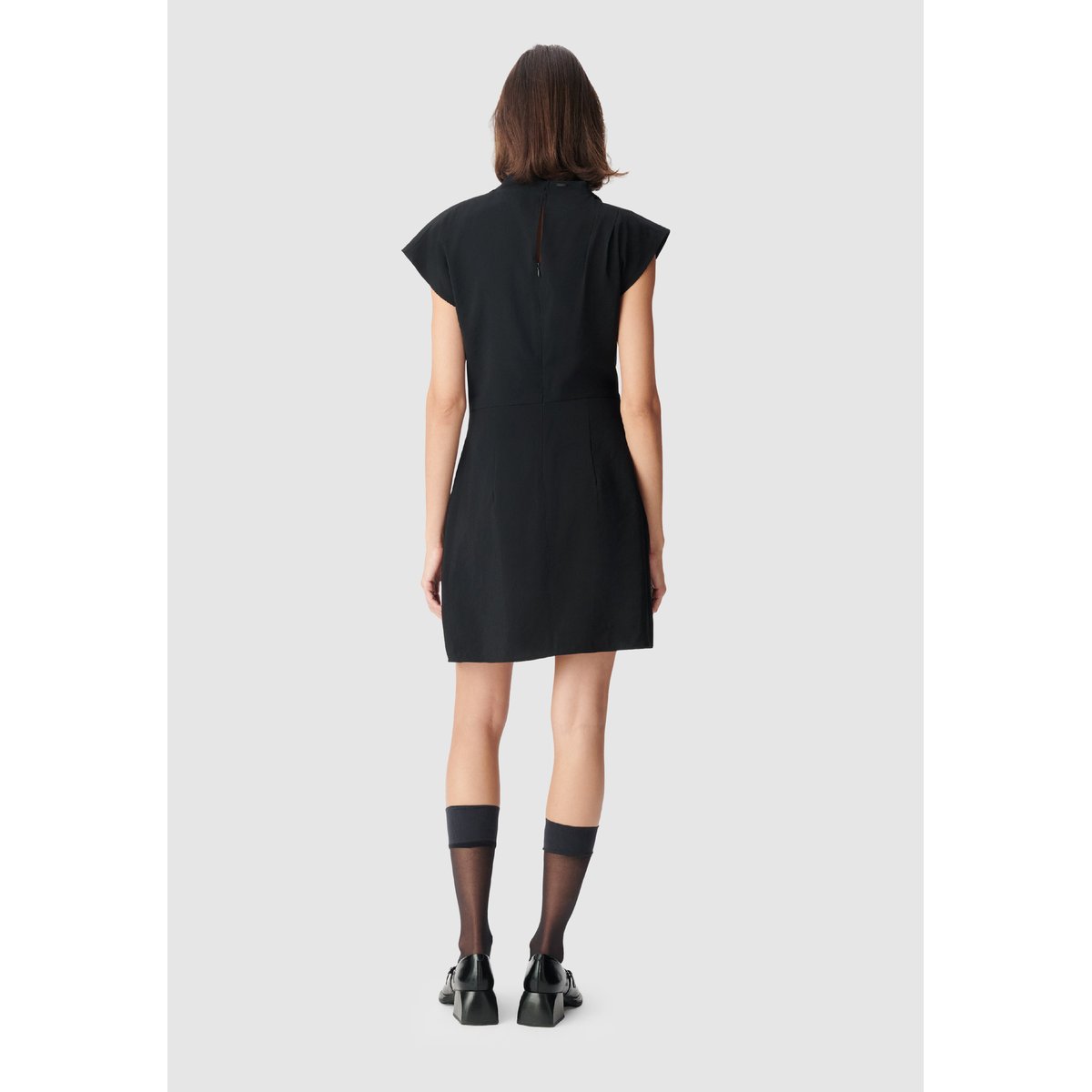 Robe courte col bénitier noir, IKKS