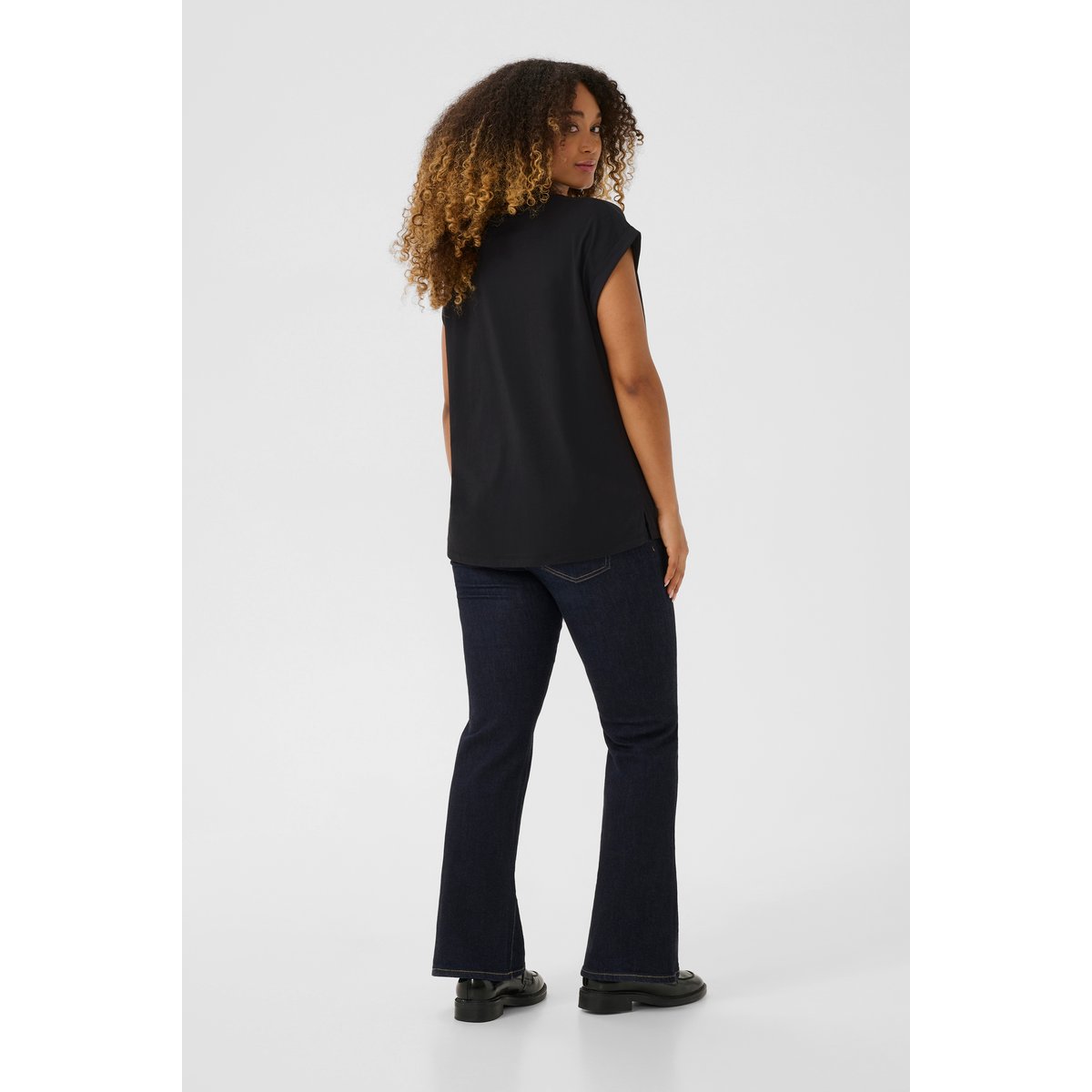 T-shirt noir, CULTURE