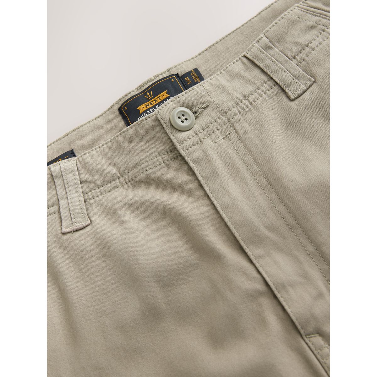 Pantalon cargo stretch en coton grège, NEXT