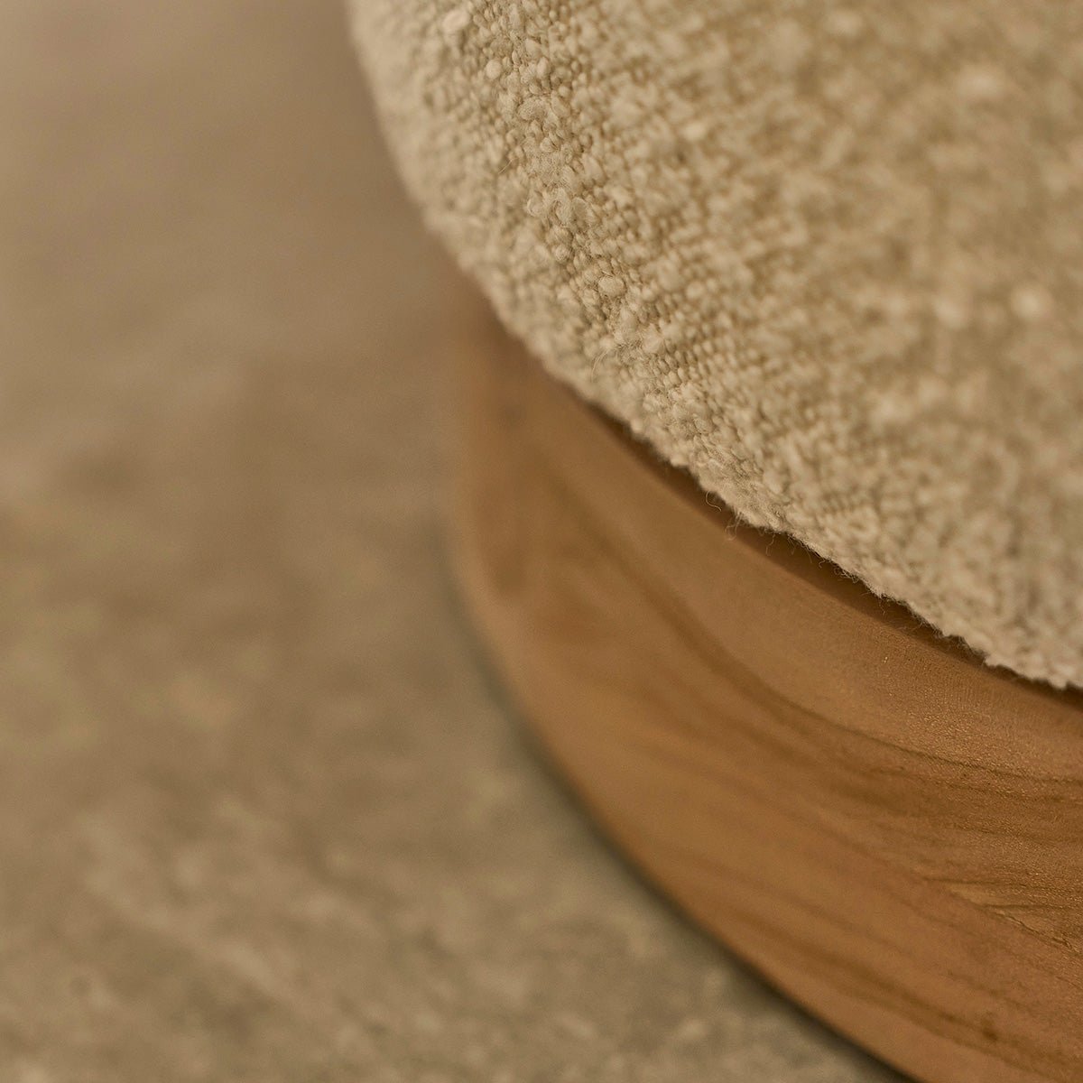 Pouf en teck massif et bouclette SERENE naturel, BERAH GETAH