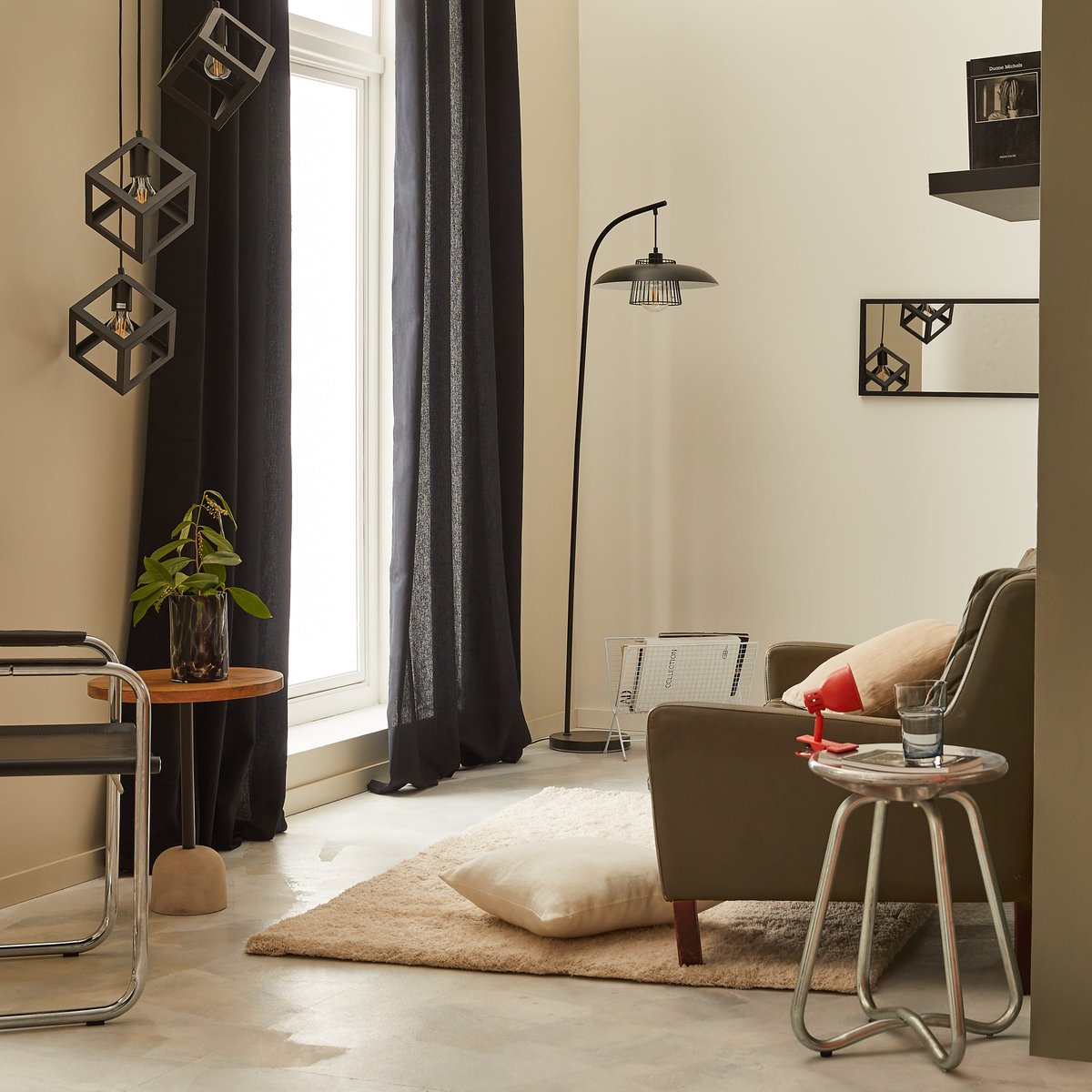 Lampadaire en acier, SITIO noir, INSPIRE