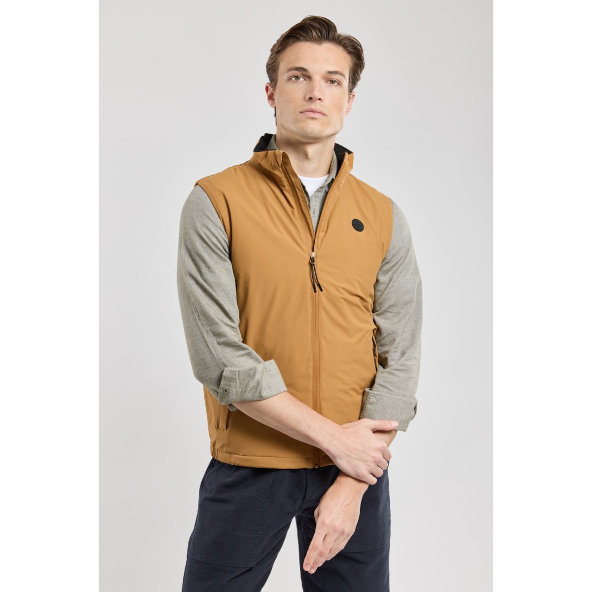 Veste sans manche imperméable HARI caramel, BERMUDES