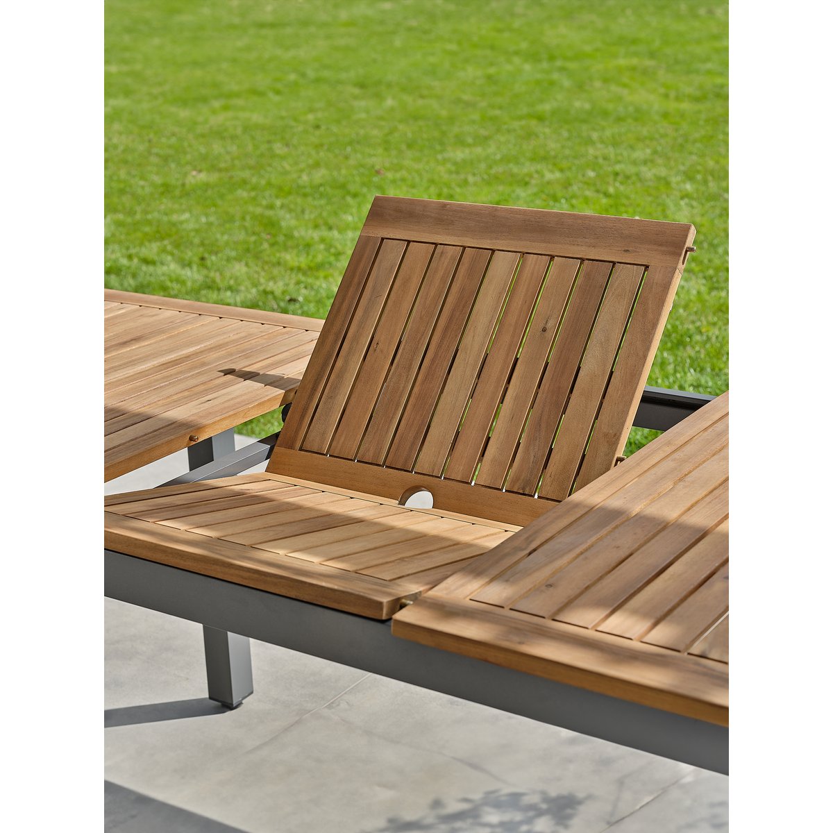Ensemble repas de jardin 6 places alu et acacia ORSINO gris anthracite, REMARQUABLE