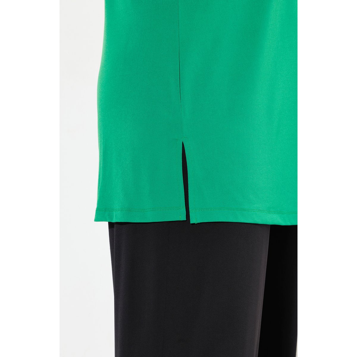 T-shirt long, coupe évasée et décolleté rond vert d’été, ULLA POPKEN