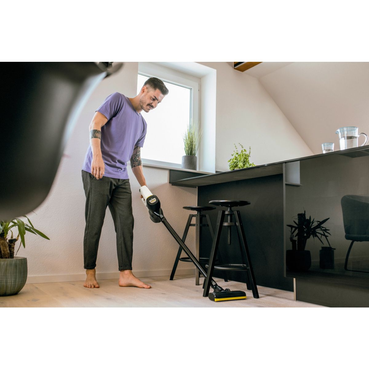 Aspirateur balai VC 4 Cordless myHome white couleur unique, KARCHER