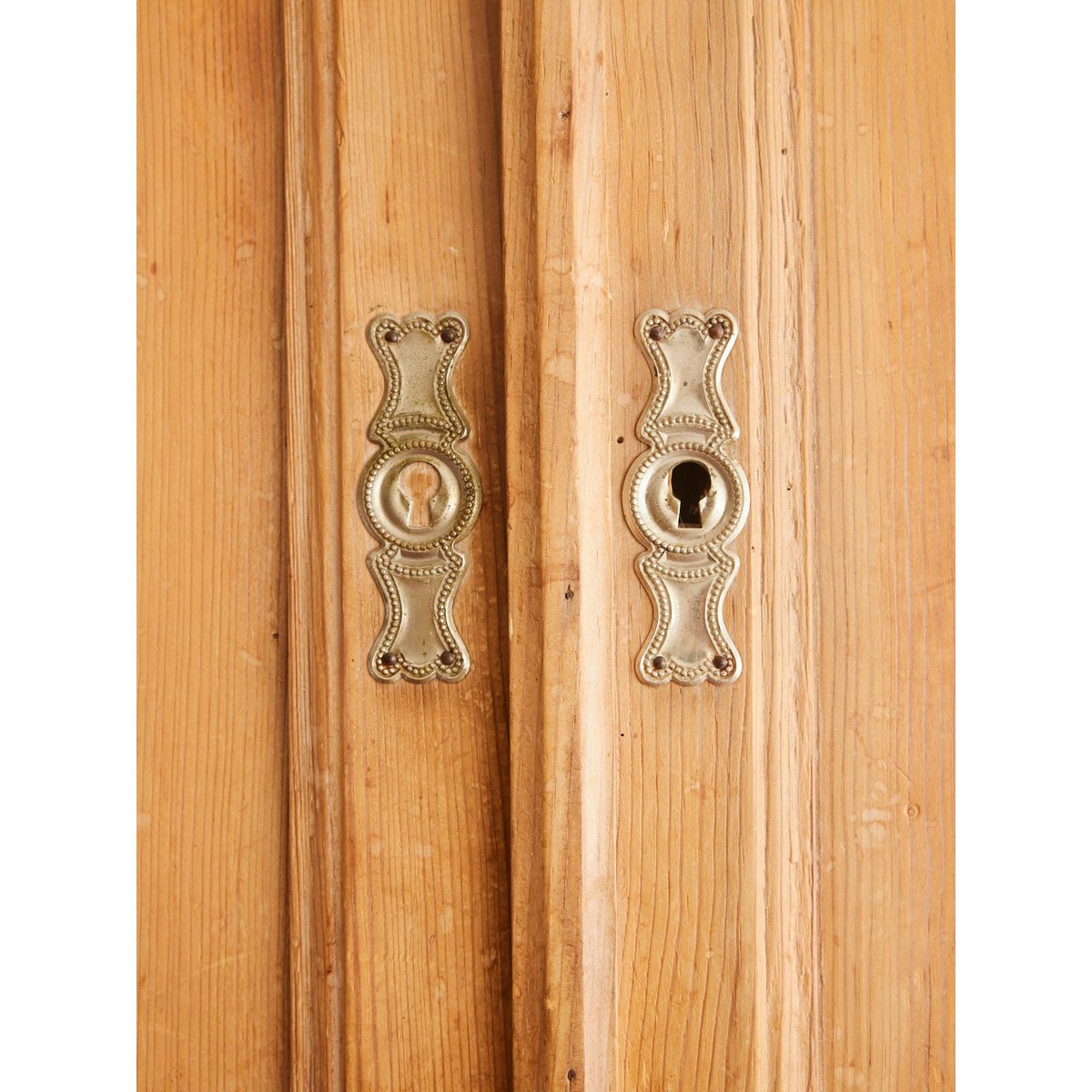 Grand vaisselier en bois Maximilien N°387 - Bon état bois clair, DEBONGOUT