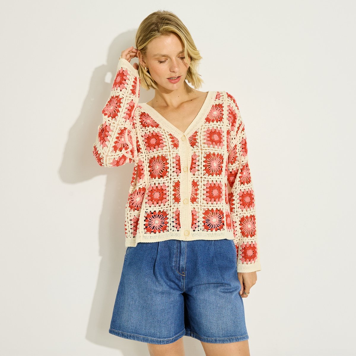 Gilet col V en crochet rose, GRAIN DE MALICE