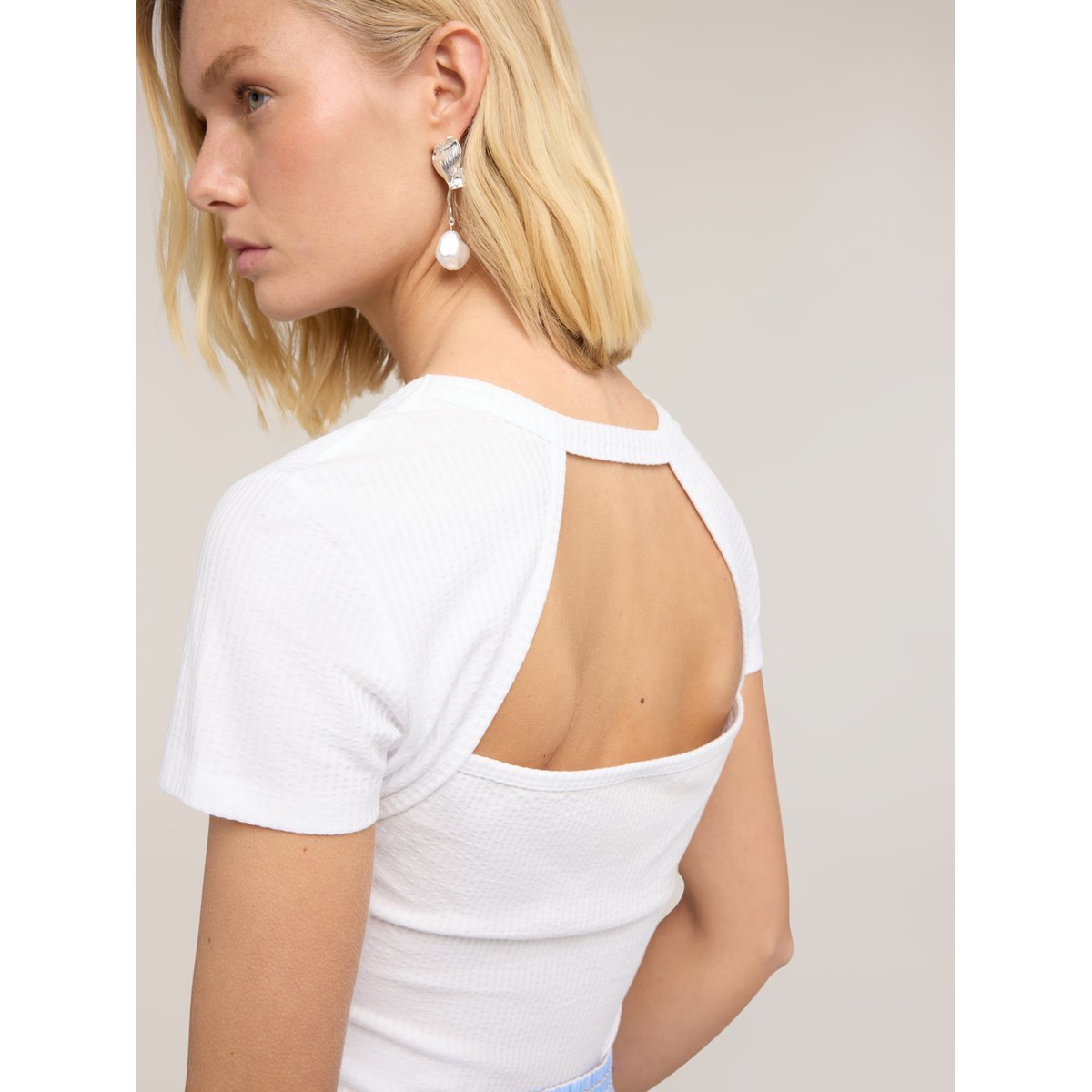 T-shirt côtelé avec découpes blanc, MOTIVI