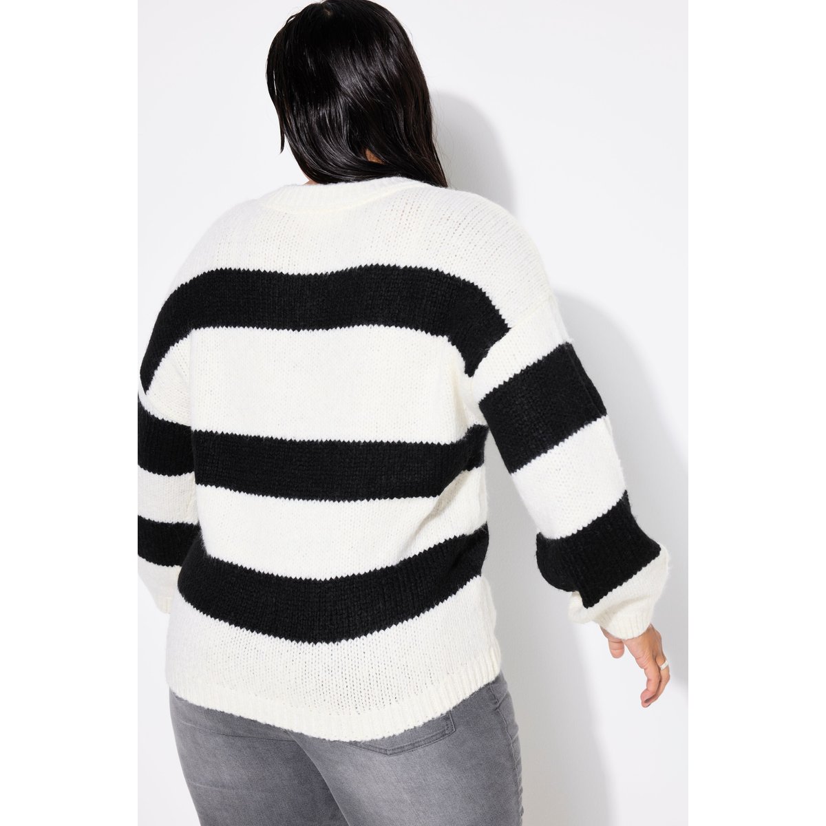 Pull oversize à larges rayures et message noir, STUDIO UNTOLD