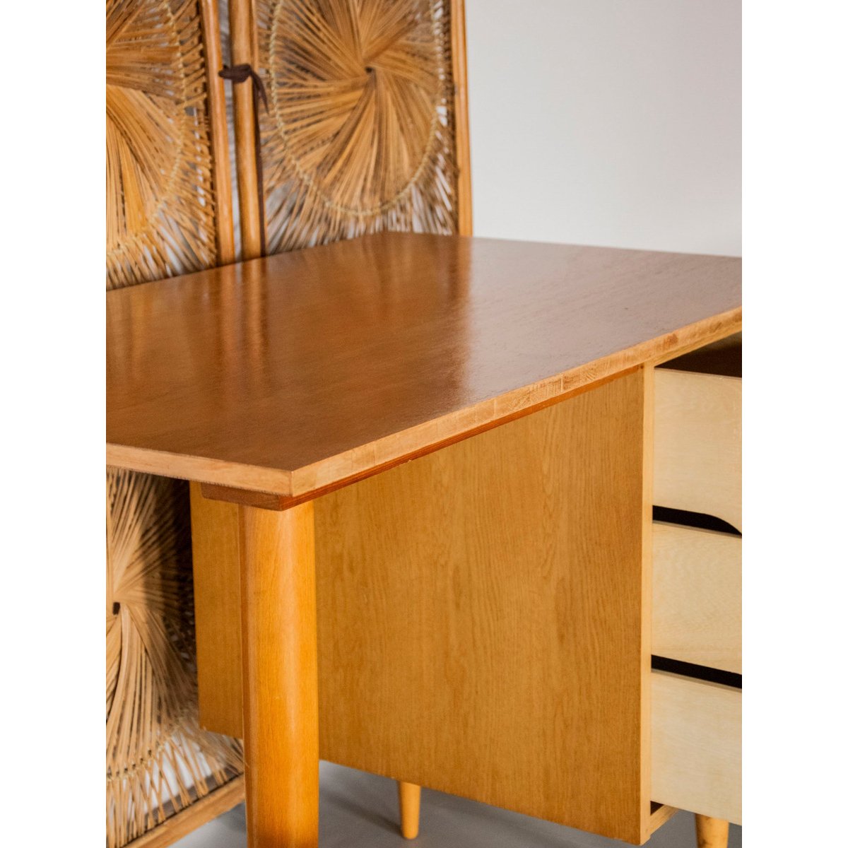 Bureau au style scandinave Yvan N°556 - Bon état bois clair, DEBONGOUT