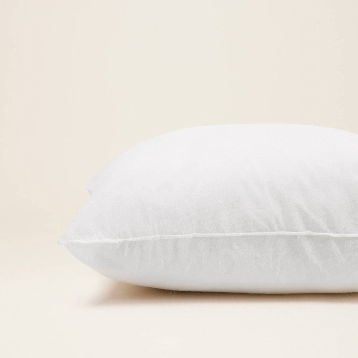 Coussin De Garnissage en Polypropylène, 100% recyclable, 30x40 cm FIBRE blanc, MADURA