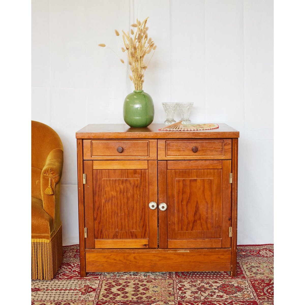 Petit buffet en bois Gilbert N°1720 - Bon état bois clair, DEBONGOUT