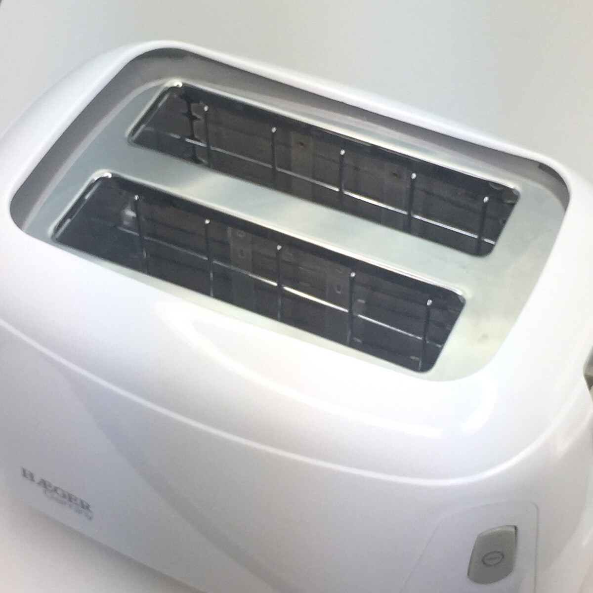 Torradeira HAEGER GEMINY, 900W, 2 aberturas extra largas, da HAEGER branco, HAEGER