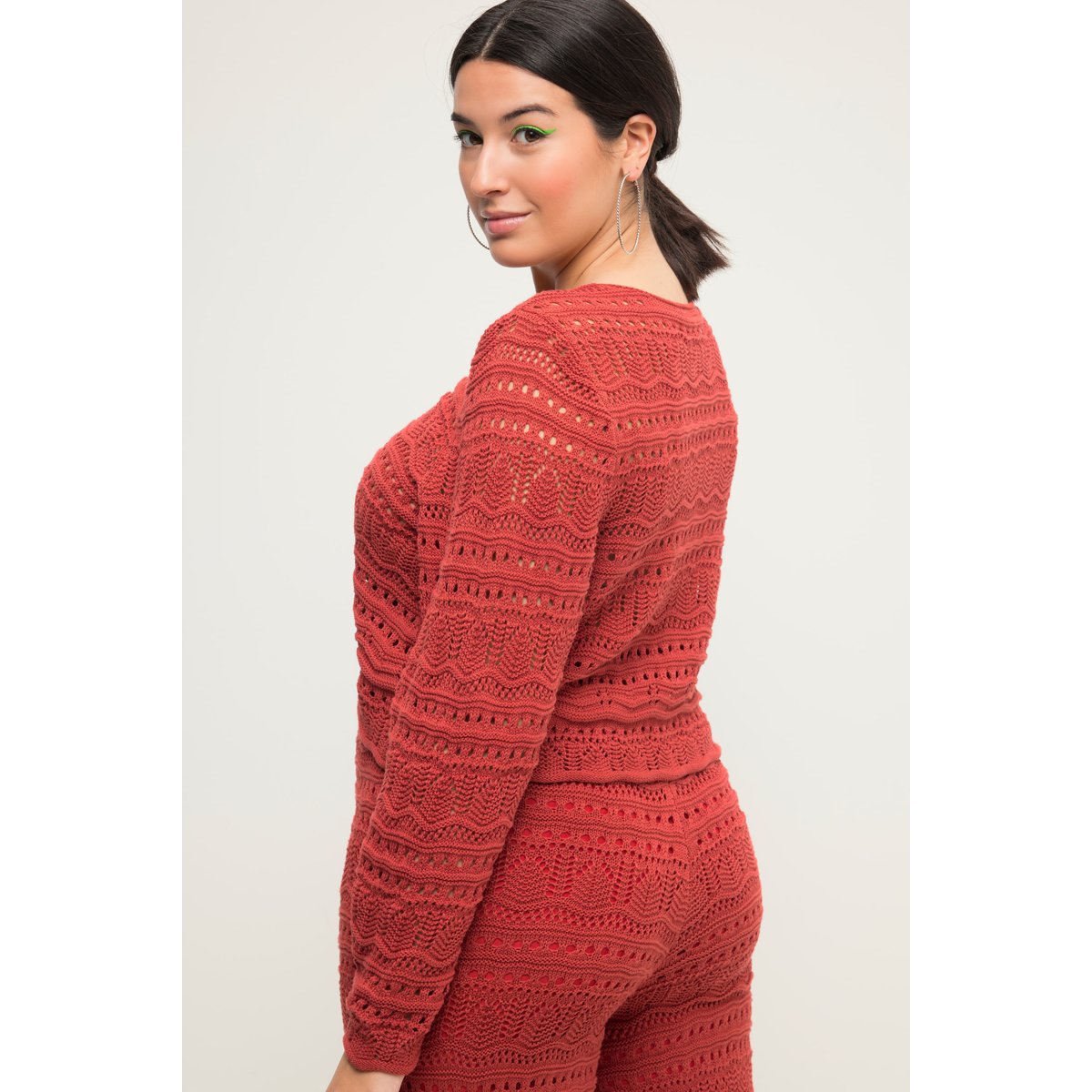 Pull ajouré coupe Loose Fit avec ruban à rouge brique, STUDIO UNTOLD