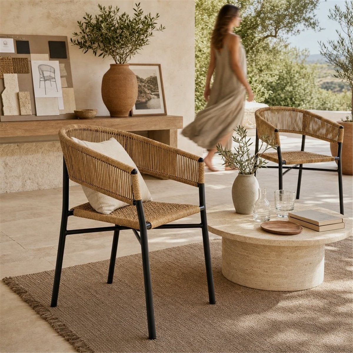 Chaise de jardin tressée avec accoudoirs noir et naturel, RECOLLECTION
