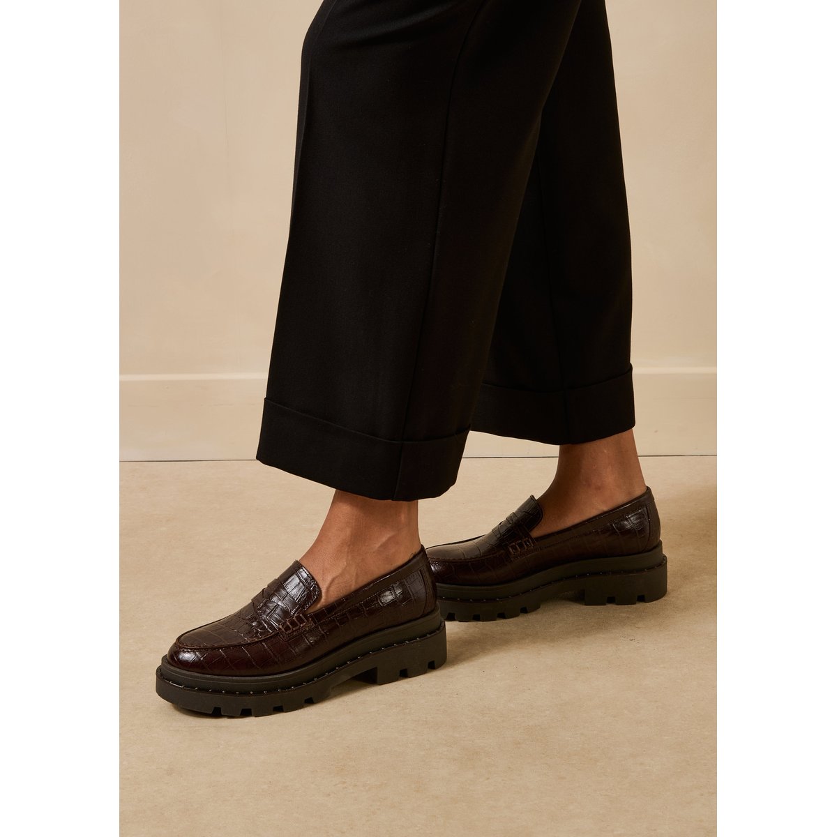 Mocassins en cuir effet croco chocolat, LA FEE MARABOUTEE