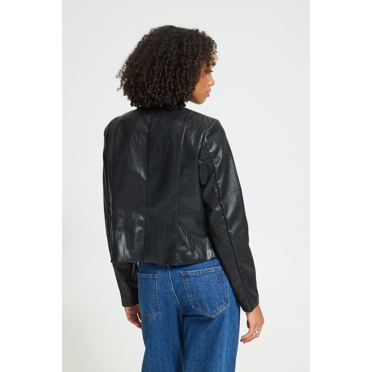 Veste noir, ICHI