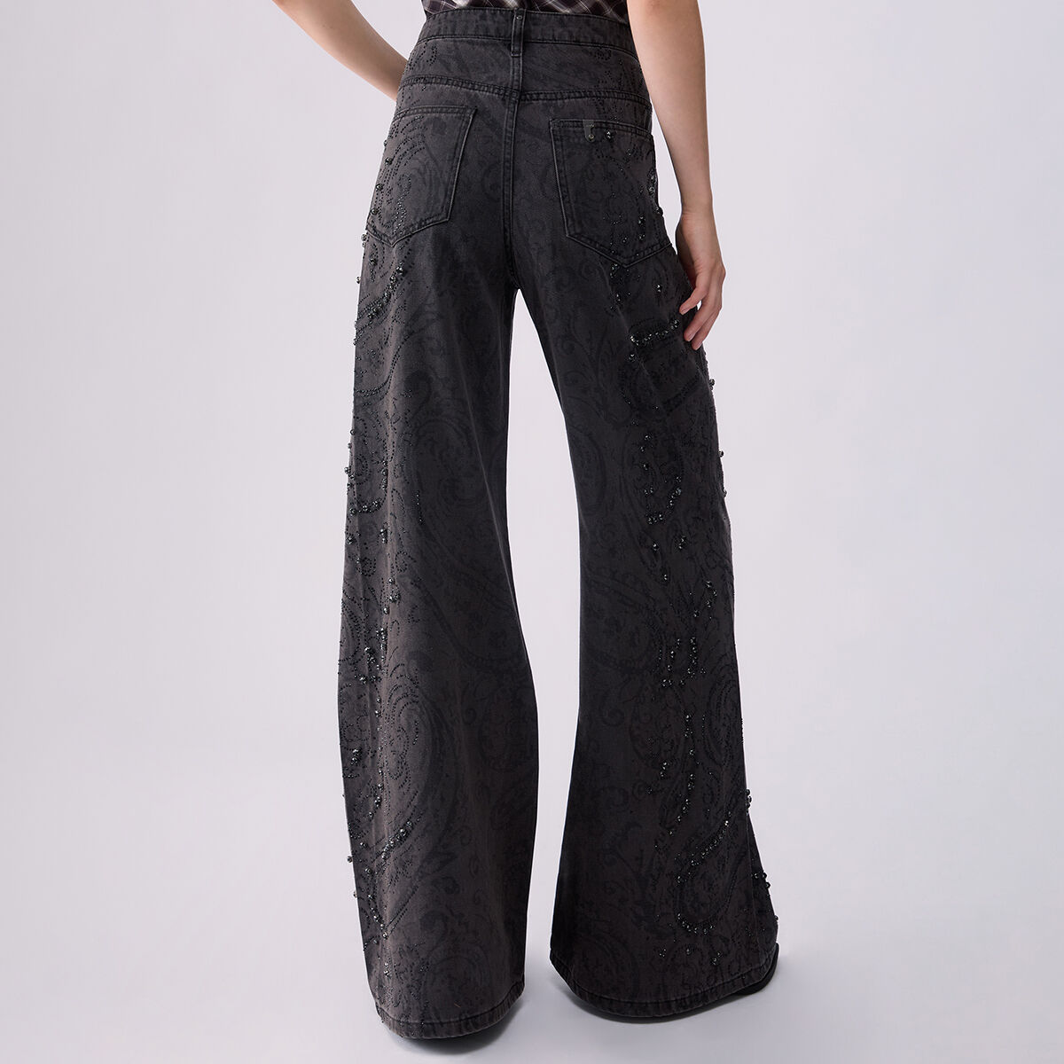 Jean évasé orné de médaillons denim noir, LIU JO