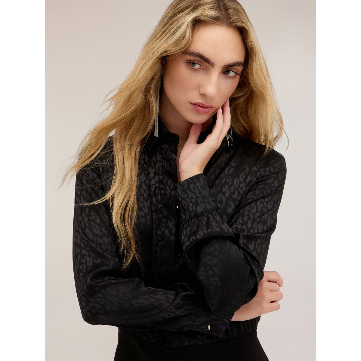 Robe chemisier courte avec imprimé jacquard noir, MOTIVI