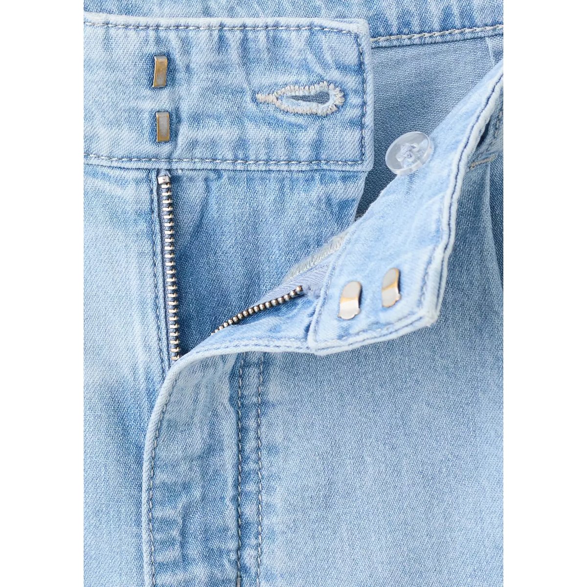 Bermuda en jean taille normale à pinces bleu clair, MANGO