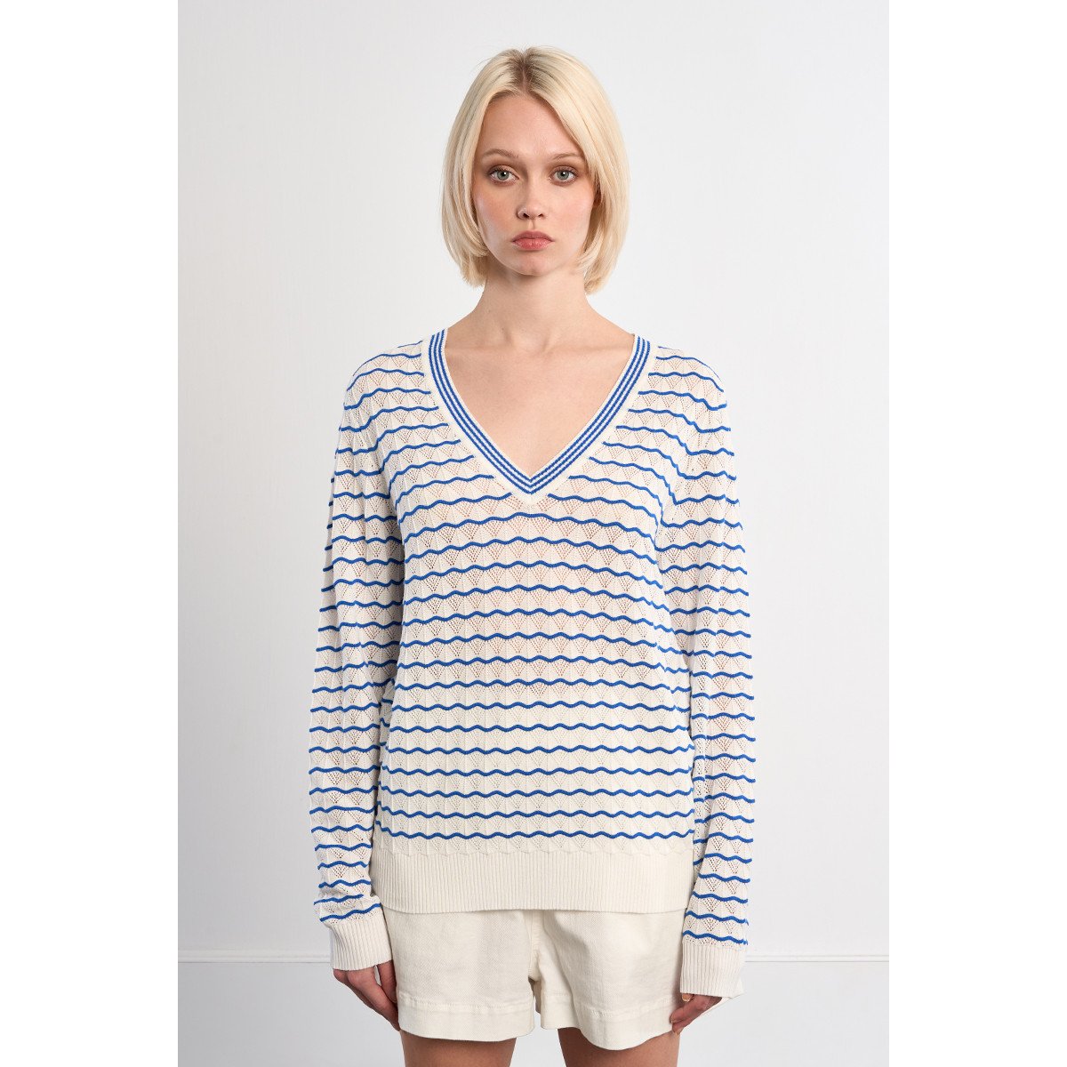 Maille en col V rayée bleu, LILI SIDONIO