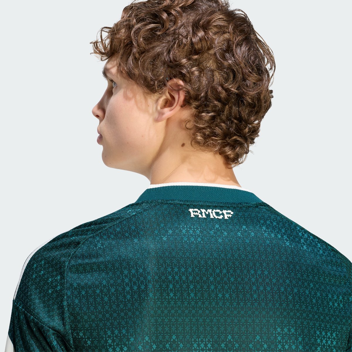 Maillot Authentique À Manches Longues Extérieur Real Madrid 26/27 Maillot Authentique À Manches Longues Extérieur Real Madrid 26/27 aurora ivy, adidas Performance