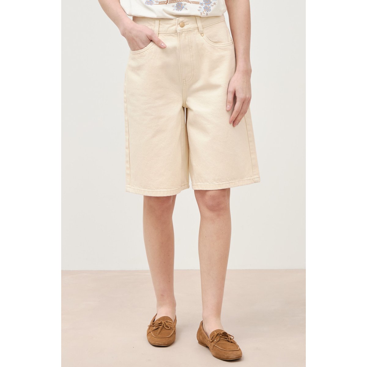 Bermuda large taille haute en coton jaune clair, BONOBO