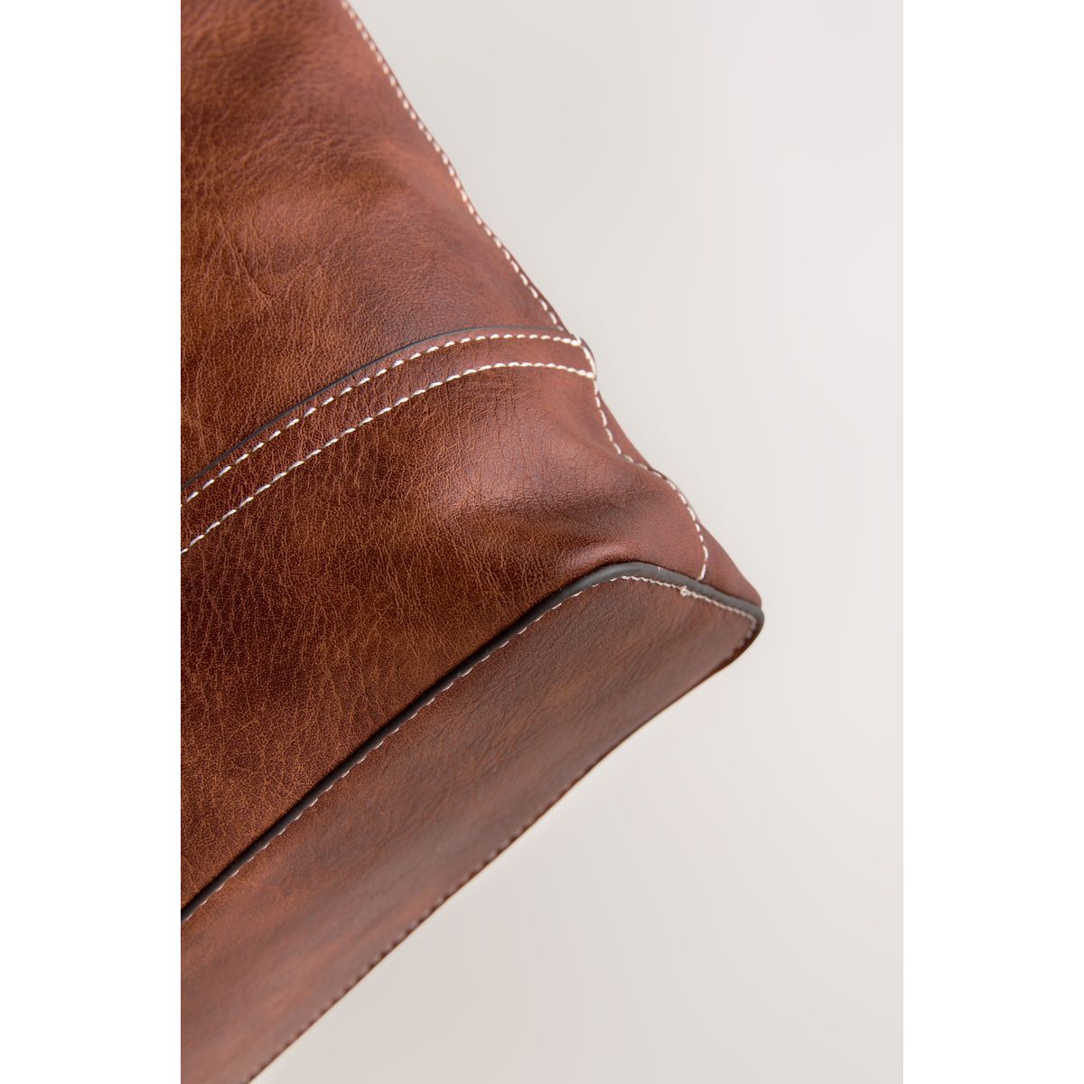 Sac à main avec boucle marron fauve, NEXT