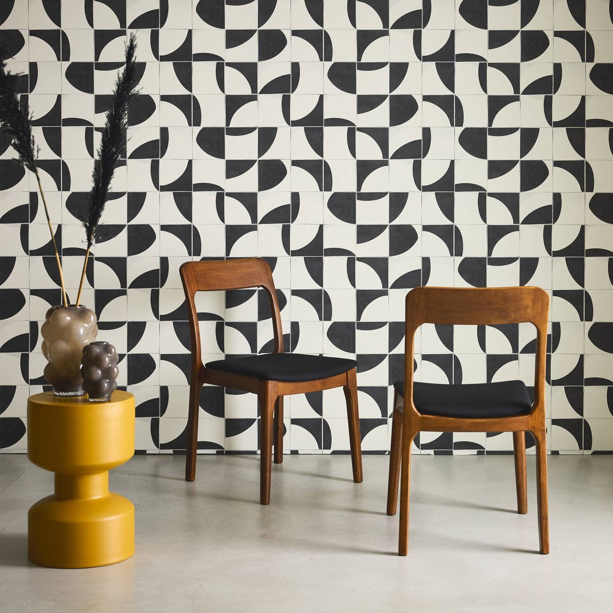 Chaise vintage bois d'hévéa et tissu (lot de 2) ELENA noyer, SWEEEK