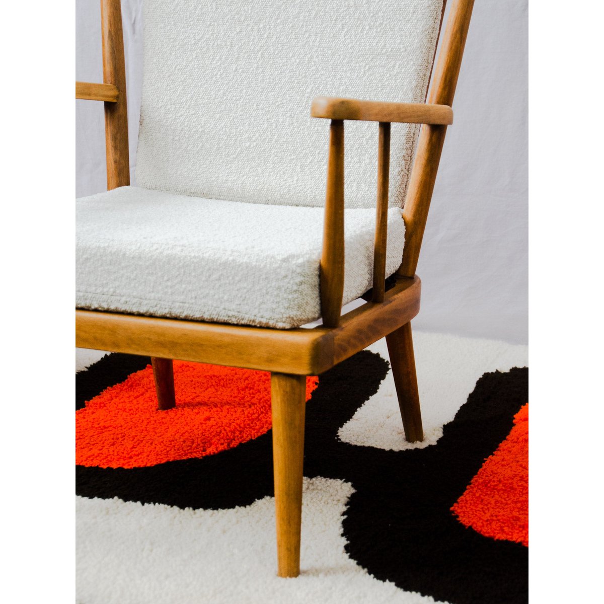 Fauteuil éventail en bois et tissu Jakob N°1442 - Bon état bois clair, DEBONGOUT