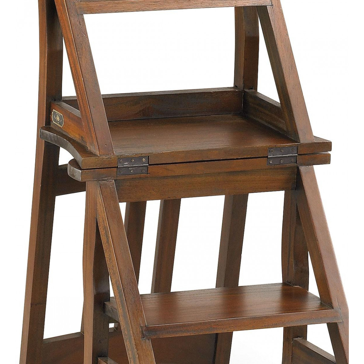 Chaise marron, DECORATION D’AUTREFOIS